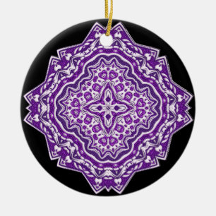 ornamento de mandala roxo
