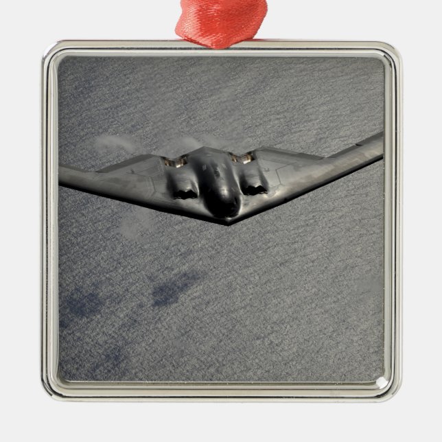 Ornamento De Metal A B-2 Espírito voa sobre o Oceano Pacífico (Frente)