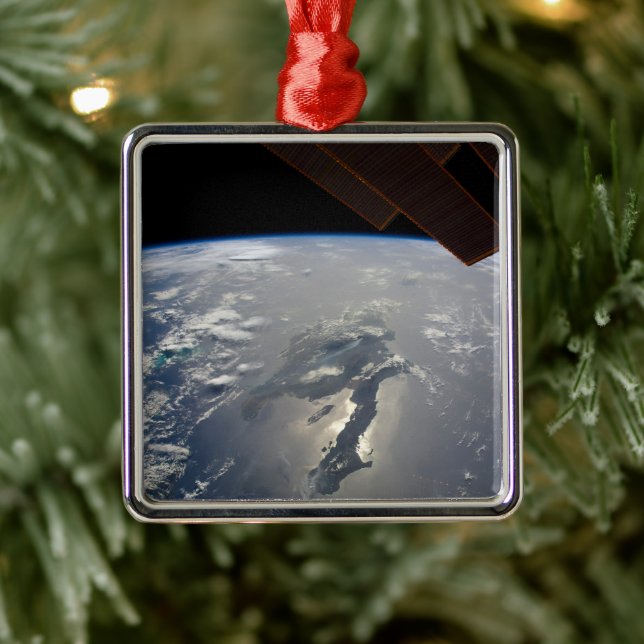 Ornamento De Metal A Ilha De Hispaniola Com Sunglin (Árvore)