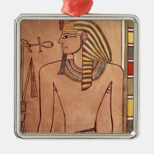 Ornamento De Metal Amenhotep II com um ankh levantado para seus