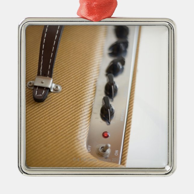 Ornamento De Metal Amplificador 2 (Frente)