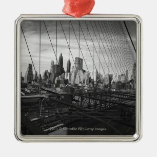 Ornamento De Metal Arquitectura da cidade através dos cabos da ponte