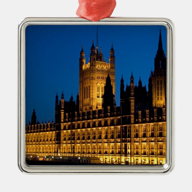 Ornamento De Metal As Casas do Parlamento à noite na cidade de (Frente)
