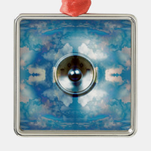Ornamento De Metal Auto-falante da música e céu azul nebuloso