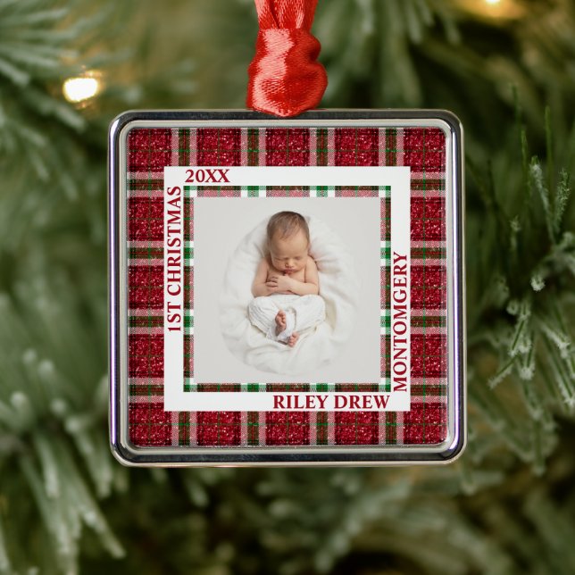 Ornamento De Metal Baby's First Christmas Photo Plaid (Árvore)