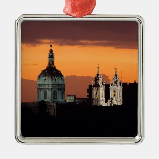 Ornamento De Metal Basilica da Estrela, Bairro Alto, Lisboa, (Frente)