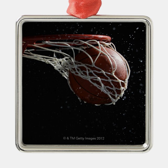 Ornamento De Metal Basquetebol que atravessa a aro 2 (Frente)