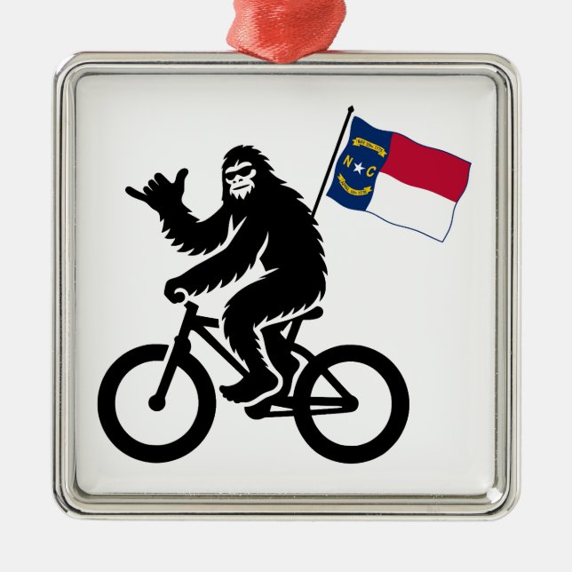 Ornamento De Metal Bigfoot Cycling North Carolina Flag (Frente)