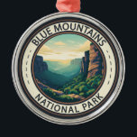 Ornamento De Metal Blue Mounains National Park, Austrália Vintage<br><div class="desc">Trabalho de arte de vetor de Montanhas Azuis. O parque é conhecido pela pesquisa do Echo Point,  perto da cidade de Katoomba,  que tem visões panorâmicas do Vale de Jamison e das Três Irmãs,  uma formação de arenito em torre e um sítio aborígene sagrado.</div>
