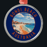 Ornamento De Metal Bondi Beach, Austrália, Viagem Art Vintage<br><div class="desc">Bondi Beach num estilo de arte vetorial. A crescente crista de Bondi,  de areia branca,  é uma das praias mais icônicas da Austrália.</div>
