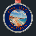 Ornamento De Metal Bondi Beach, Austrália, Viagem Art Vintage<br><div class="desc">Bondi Beach num estilo de arte vetorial. A crescente crista de Bondi,  de areia branca,  é uma das praias mais icônicas da Austrália.</div>