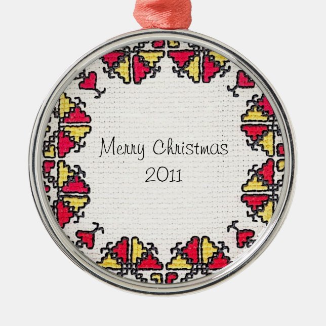 Ornamento De Metal Bordado ucraniano (Frente)