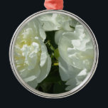 Ornamento De Metal Brancos<br><div class="desc">Clássico romântico branco - foto de H Cooper</div>