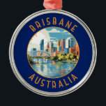 Ornamento De Metal Brisbane Austrália - Círculo Retroalterado<br><div class="desc">Brisbane retro vetor viagem design. Brisbane,  a vibrante capital de Queensland,  Austrália,  é uma cidade que combina sem interrupções energia urbana com charme de repouso. Escondida nas margens do rio Brisbane,  apresenta um clima subtropical,  uma beleza natural espantosa,  e uma tapeçaria cultural rica.</div>