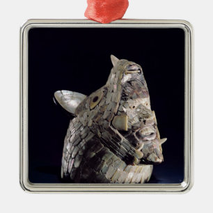 Ornamento De Metal Cabeça de um animal com cabeça humana nas maxila