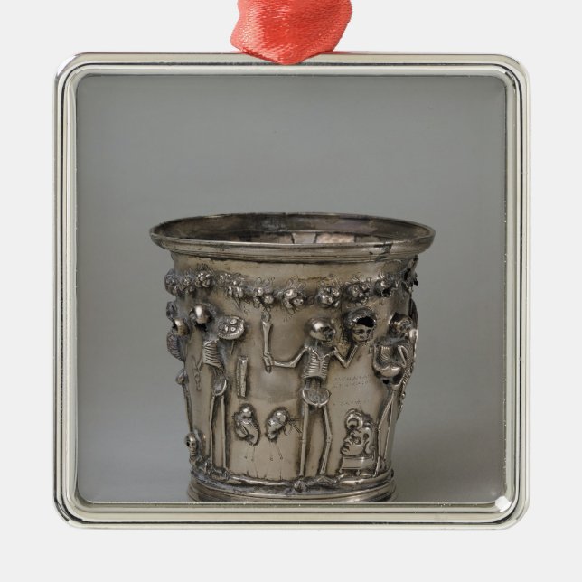 Ornamento De Metal Cálice gravado com os esqueletos que guardaram (Frente)