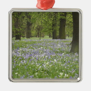 Ornamento De Metal Campainhas e Carvalhos na Primavera, Little Hagley