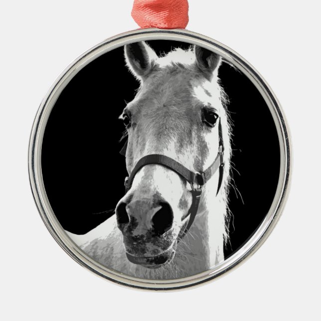 Ornamento De Metal Cavalo Branco Negro Fechado na Noite (Frente)