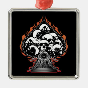 Ornamento De Metal Caveira Flamejante e Corações