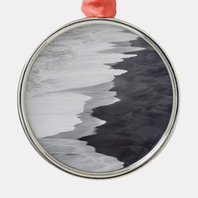 Ornamento De Metal Cena de praia em preto e branco (Frente)