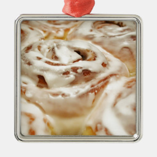 Ornamento De Metal Cinnamon Roll