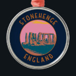 Ornamento De Metal Círculo de Distância Retroativa de Stonehenge<br><div class="desc">Trabalho de arte de vetor Stonehenge. É constituído por um anel exterior de pedras verticais em pé sarsen,  cada uma com cerca de 13 pés de altura,  7 pés de largura e cerca de 25 toneladas,  cunhadas pela ligação de pedras intel horizontais.</div>