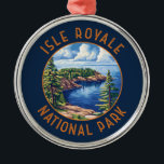 Ornamento De Metal Circulo Retroalterado do Parque Nacional Isle Roya<br><div class="desc">Isle Royale vetor trabalho de arte design. O parque é constituído por Isle Royale e centenas de ilhas adjacentes,  assim como pelas águas circundantes do lago Superior,  no estado de Michigan.</div>