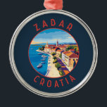 Ornamento De Metal Círculo Retrotraído de Zadar Croácia<br><div class="desc">Zadar retro vetor viagem design. Zadar,  uma cidade na costa Dalmaciana da Croácia,  é conhecida pelas ruínas romana e veneziana da sua antiga cidade peninsular.</div>