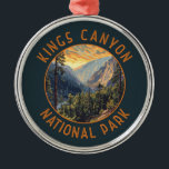 Ornamento De Metal Círculo Retrovissivo do Parque Nacional do Kings C<br><div class="desc">Kings Canyon vetor trabalho de arte design. O parque é conhecido por suas enormes sequoias,  notadamente a gigantesca Árvore Geral de Bolsas em Grant Grove.</div>