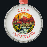 Ornamento De Metal Círculo Retrovisso da Suiça do Bern<br><div class="desc">Design de viagem de vetor retrô de Berna. Berna,  a capital da Suiça,  é construída em torno de um cantor no rio Aare.</div>