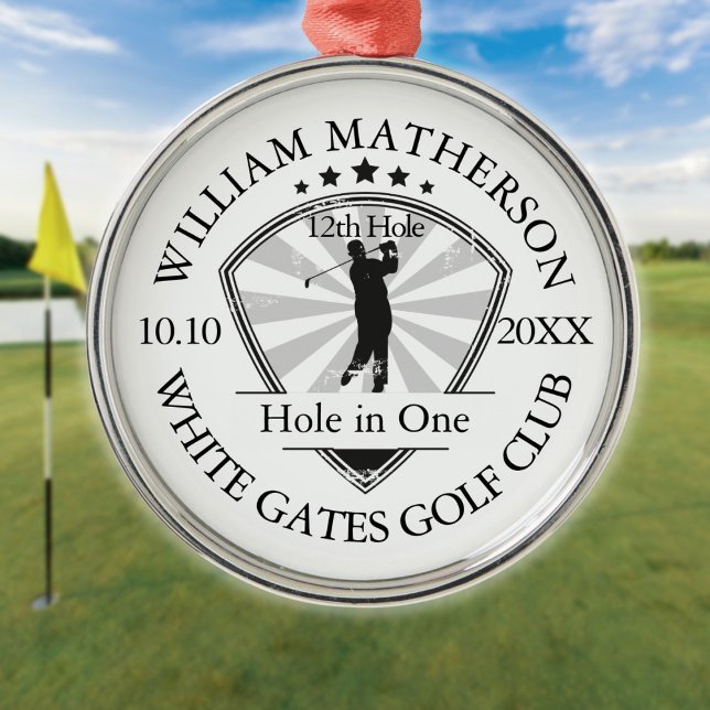 Ornamento De Metal Clássico de Golfe Personalizado Hole in One (Hole in One Classic Personalised Golf Metal Ornament)