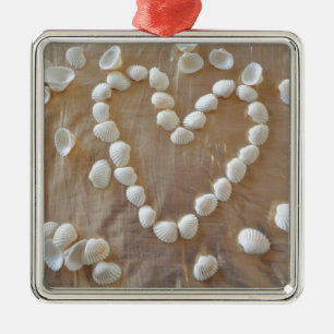 Ornamento De Metal Coração de Conchas de Mar Branco, Amor no Oceano d
