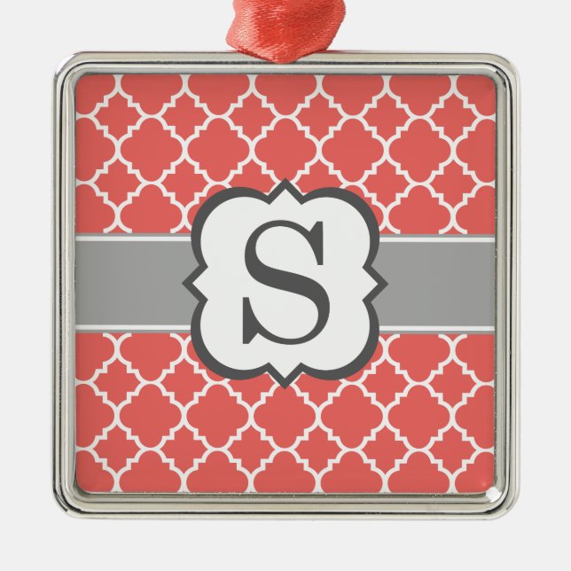 Ornamento De Metal Coral - Letra branca monograma S quatrefoil (Frente)