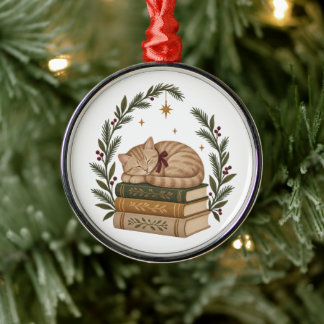 Ornamento De Metal Cozy Christmas Cat Sleeping on Vintage Books