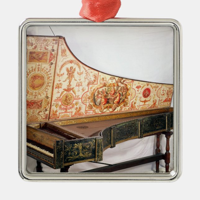 Ornamento De Metal Cravo dourado e pintado (Frente)
