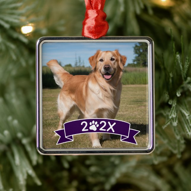 Ornamento De Metal Custom Pet Photo with Year and Paw Ribbon (Árvore)