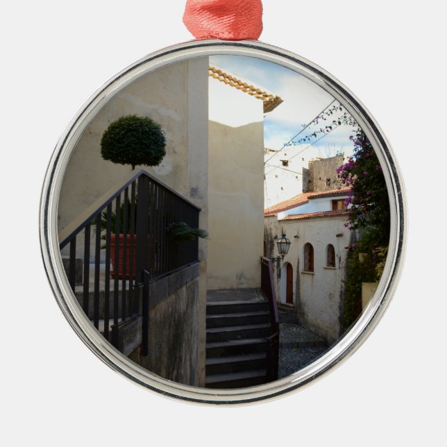 Ornamento De Metal Dentro Scalea (Frente)