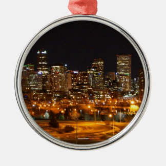 Ornamento De Metal Denver na noite