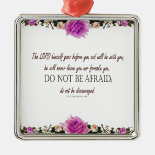 Ornamento De Metal Deuteronomia 31:8 O Senhor Vai Antes De Você