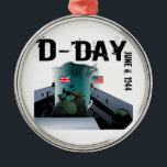 Ornamento De Metal DIA 6 de junho de 1944<br><div class="desc">6 de junho de 1944 - Os desembarques da Normandia foram as operações de desembarque no dia 6 de junho de 1944 (designado Dia D) da invasão aliada da Normandia na Operação Soberana durante a Segunda Guerra Mundial.</div>