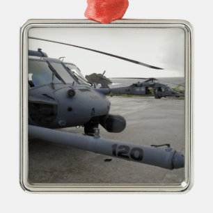 Ornamento De Metal Dois HH-60G pavimentam falcões