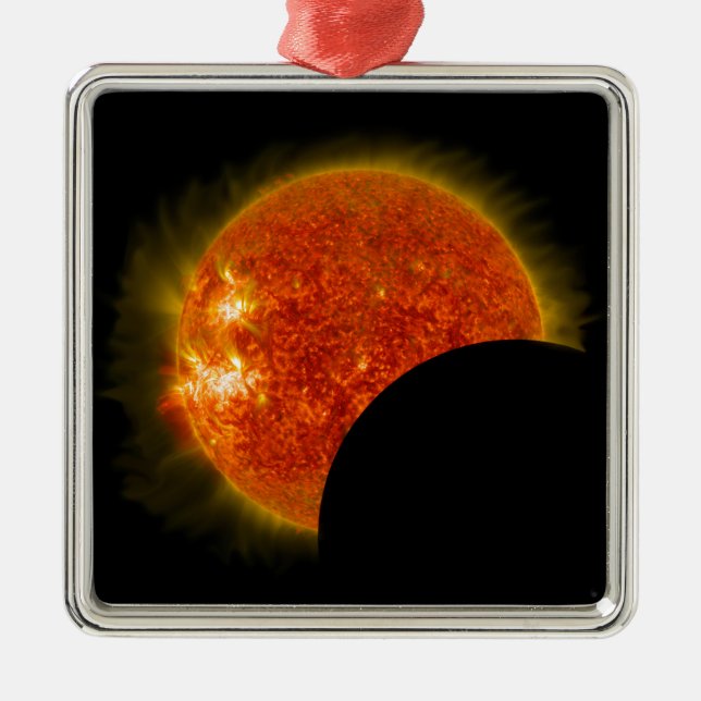 Ornamento De Metal Eclipse Solar em Andamento (Frente)