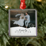 Ornamento De Metal Elegante Feliz De Todos Os Dias Após O Casamento D<br><div class="desc">Um ornamento moderno de manutenção de fotos</div>