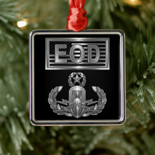 ORNAMENTO DE METAL EOD