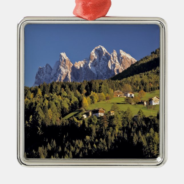 Ornamento De Metal Europa, Itália, San Pietro. O Grupo Odle parece (Frente)