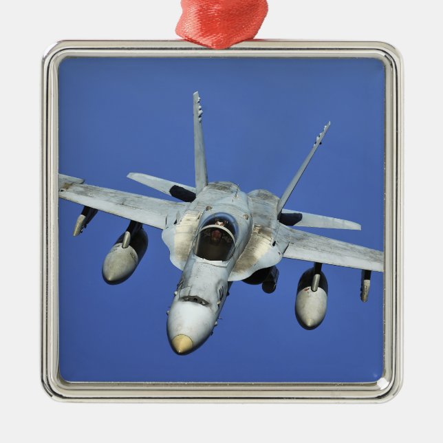 Ornamento De Metal F/A-18 Hornet participa de uma missão (Frente)