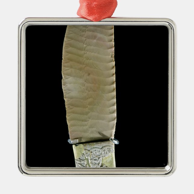 Ornamento De Metal Faca cinzelada com cenas de batalha (Frente)