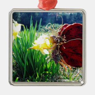 Ornamento De Metal Fada nos Daffodils