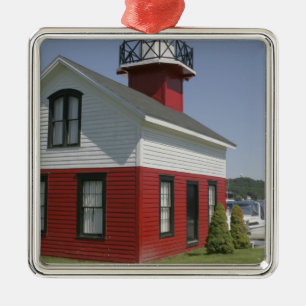 Ornamento De Metal Farol realocado na costa em Douglas perto de 2