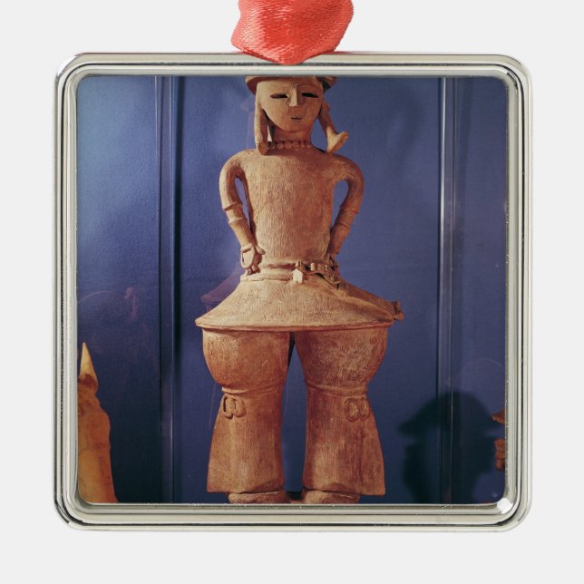 Ornamento De Metal Figura de Haniwa, 250-550 (Frente)
